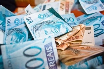 Credito-popular-de-predador-a-parceiro-televendas-cobranca