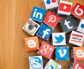 Como-fazer-o-cliente-falar-bem-de-voce-nas-redes-sociais-televendas-cobranca